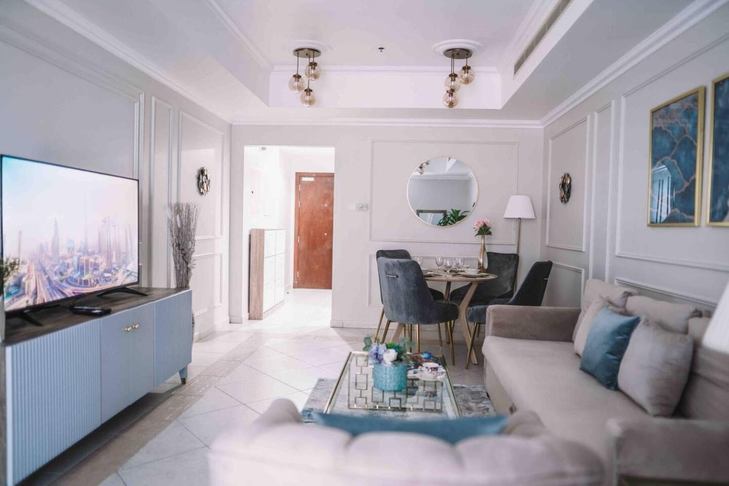 Sea & Palm View Elegant 1 Bedroom Apartment Dubaj Kültér fotó