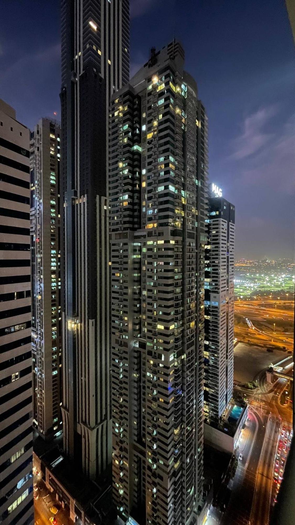 Sea & Palm View Elegant 1 Bedroom Apartment Dubaj Kültér fotó
