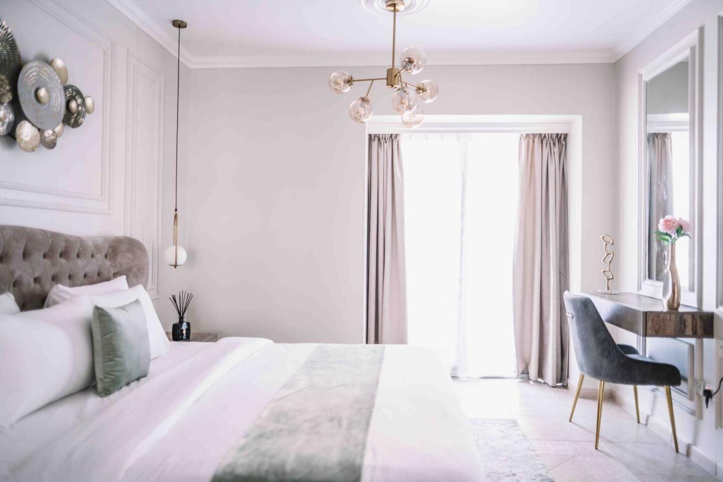 Sea & Palm View Elegant 1 Bedroom Apartment Dubaj Kültér fotó